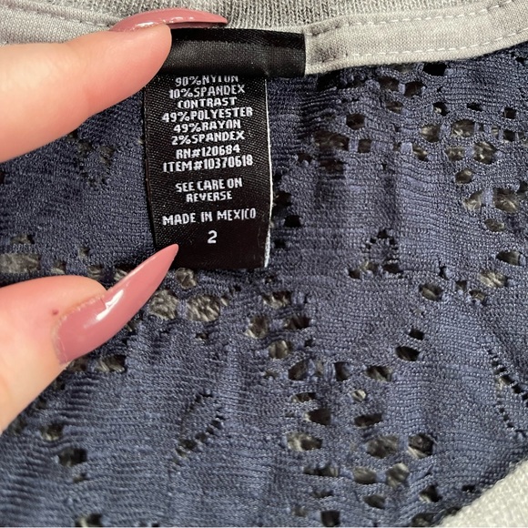 Torrid Short Sleeve Lace Football Tee Size 2x - Picture 4 of 8